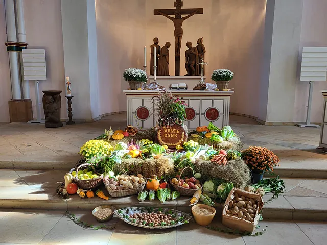 Erntedankschmuck_Marienkirche_Jöllenbeck